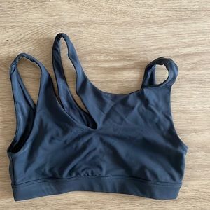Alo sports bra